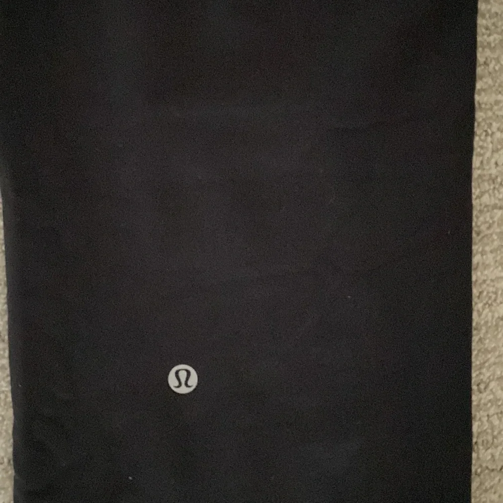 Lululemon bootcut legging midrise waist 6 - Picture 4 of 5